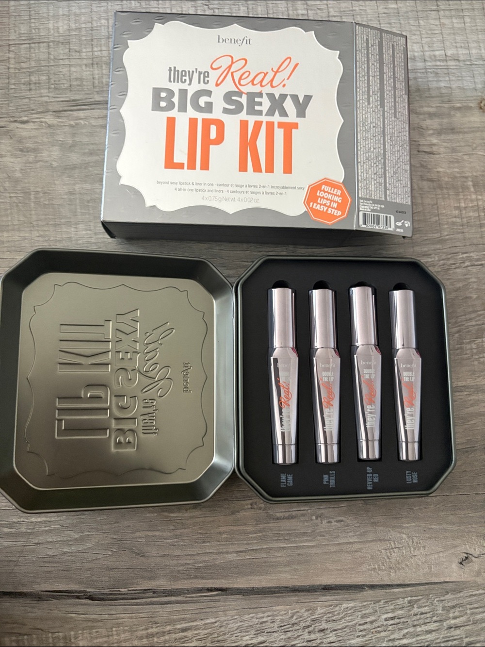 benefit they're REAL BIG SEXY LIP KIT lip liner lipstick make up